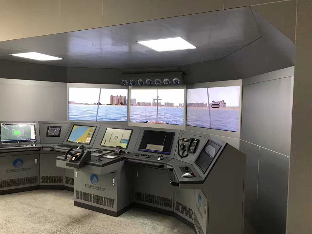 船舶中控台工控一体机2.jpg