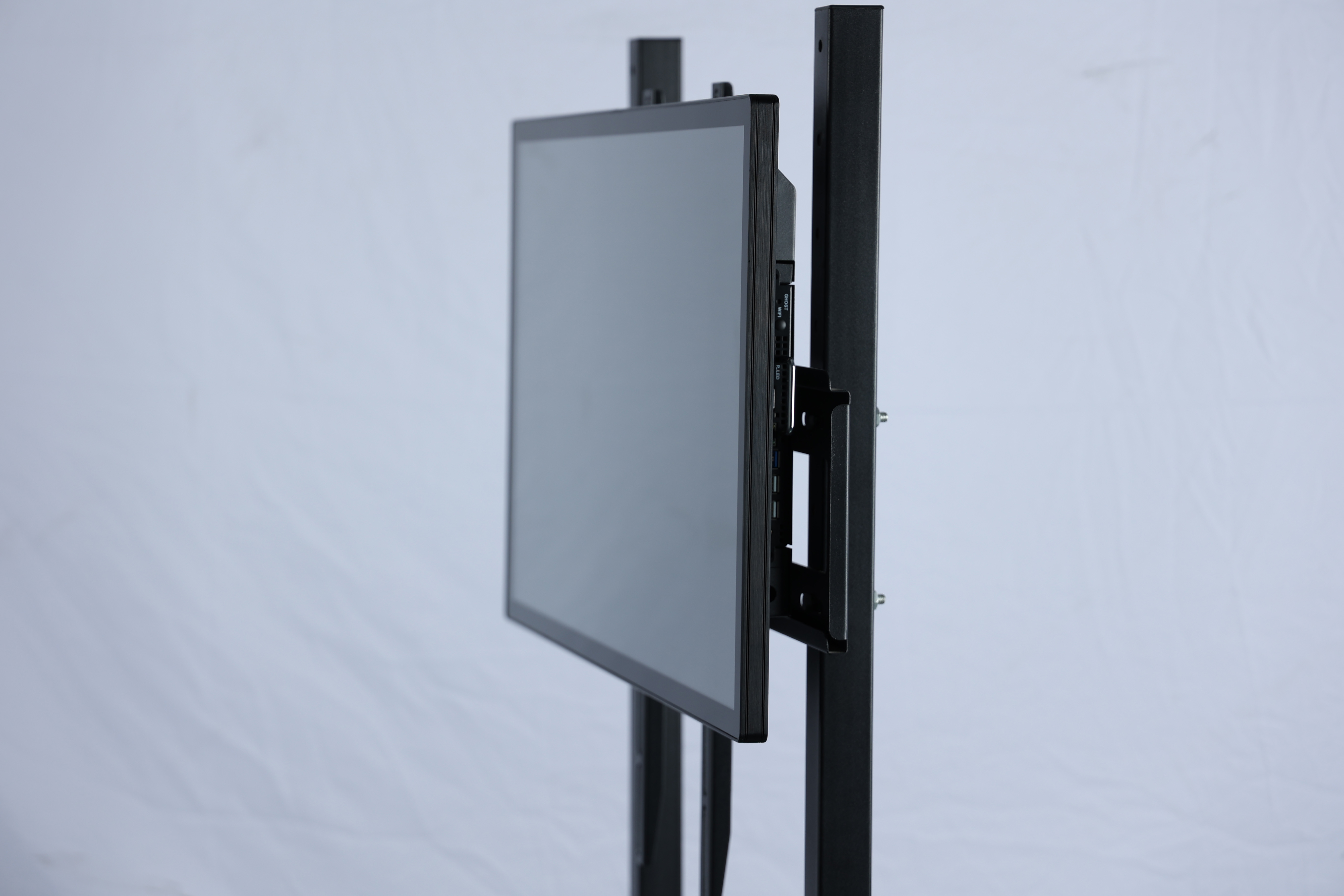 HD32侧面.JPG