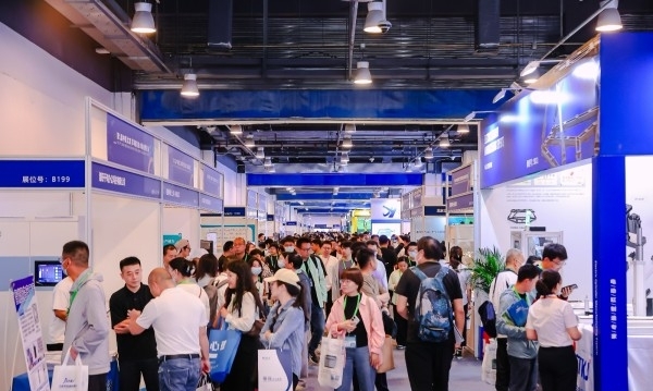 第九届军博会人流图.jpg