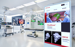 触沃触控一体机：医疗诊间交互智能化的核心驱动力