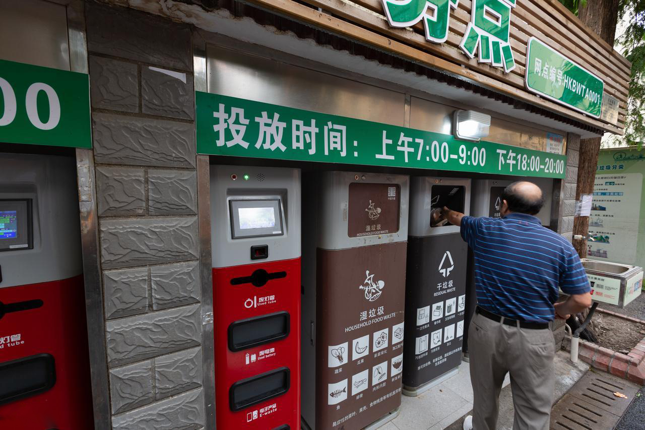 触摸显示器一体机 触摸显示器一体机