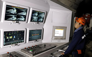 TouchWo触沃工控一体机：赋能煤炭开采智能化转型的核心解决方案